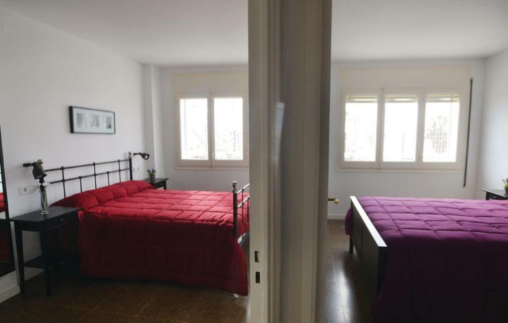 Duplex En Frente De La Playa Al Lado De Barcelona Lägenhet Canet De Mar Exteriör bild